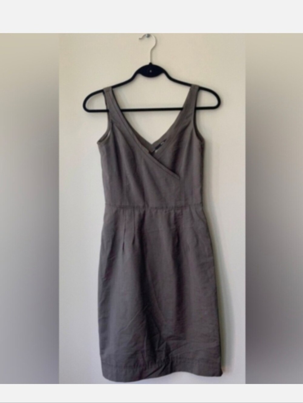 Hugo Boss Elegant Gray Sleeveless Dress